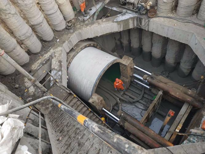 咸阳路污水处理厂配套管网工程第一标段每日施工日报